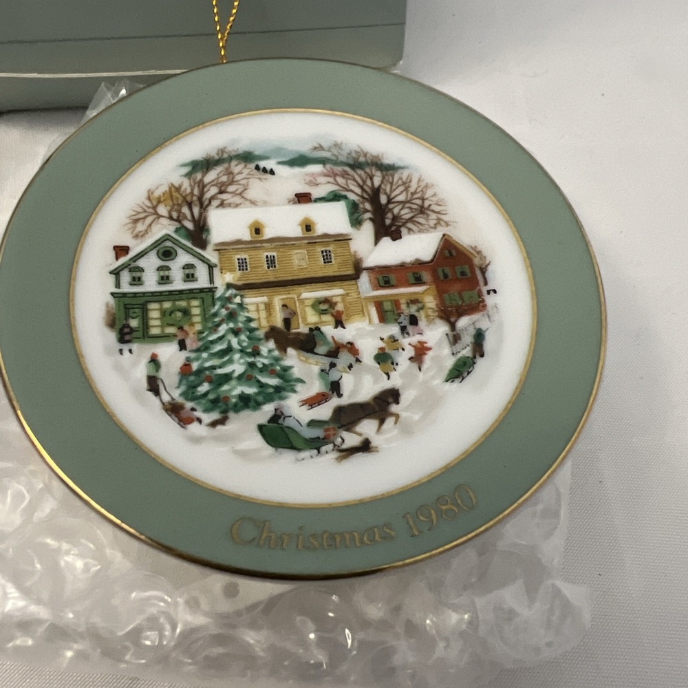1989‎ Avon Christmas Mini Plate Ornaments Box Lot Of 3 1978, 1970, 1980 Vintage - Picture 7 of 8